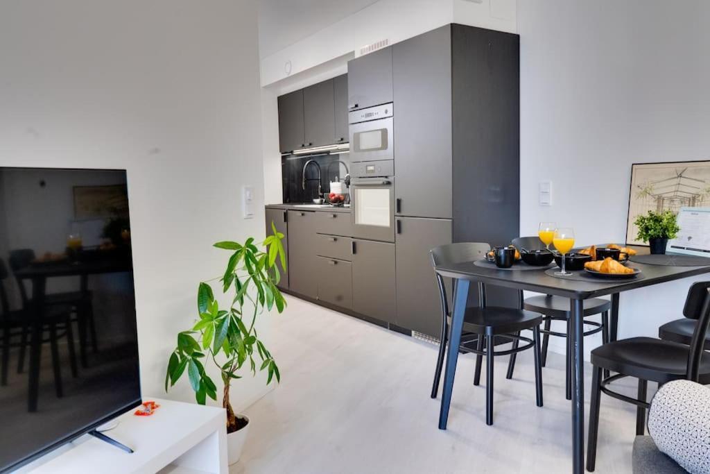 Best Location In Tampere! Modern City Apartment, 2Rooms, Kitchen And Balcony 外观 照片