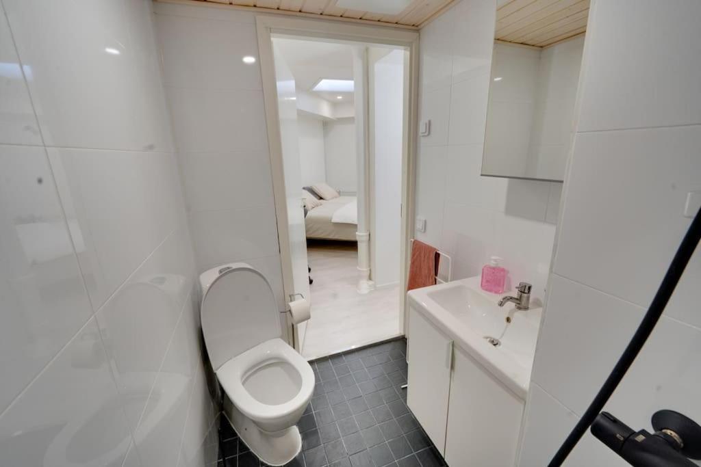 Best Location In Tampere! Modern City Apartment, 2Rooms, Kitchen And Balcony 外观 照片